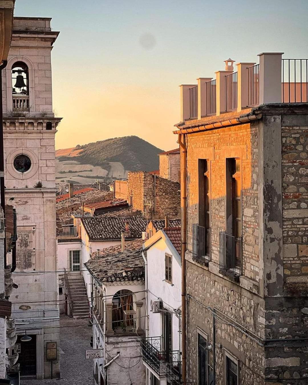 Dormire Nel Borgo Bovino Bagian luar foto