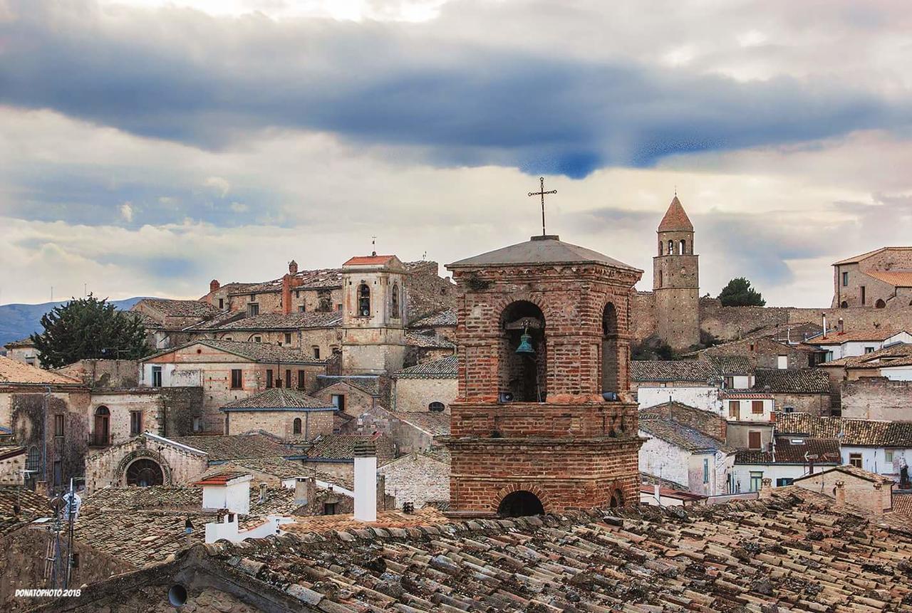 Dormire Nel Borgo Bovino Bagian luar foto